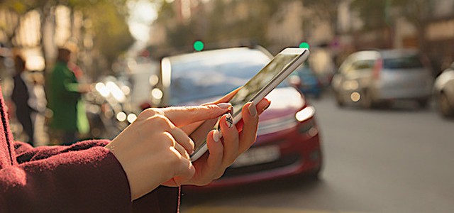 Basta uno smartphone per fare il check-up della propria auto