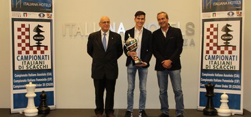 Luca Moroni, diciassette anni, è il nuovo campione italiano assoluto di scacchi