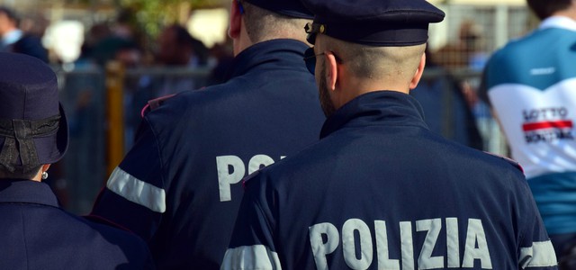 Sant’Andrea Apostolo dello Jonio: la Polizia di Stato ha commemorato l’Agente di P.S. Andrea Campagna, vittima del terrorismo.