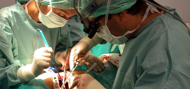Covid, più rischio mortalità nel postoperatorio