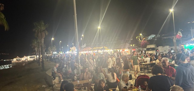 Il lungomare di Montauro al centro dell’estate in Calabria