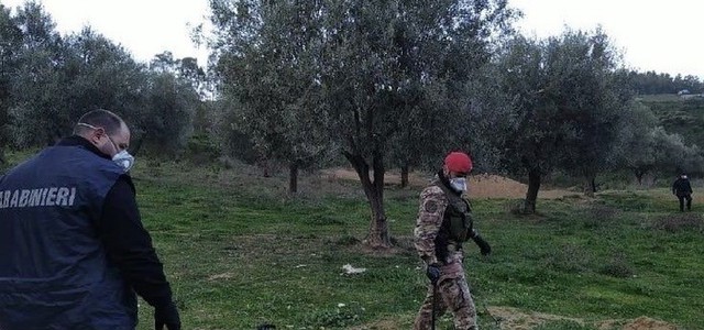 Fratelli calabresi uccisi in Sardegna, scagionato dal padre ma resta in carcere