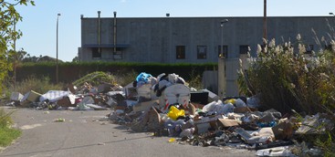 Bonificata la discarica a cielo aperto segnalata dai carabinieri (FOTO)