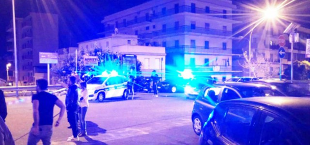 Moto contro pedoni: muore una donna, gravissimo il centauro