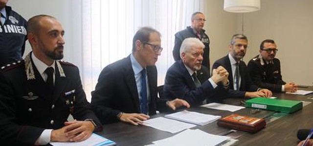 Finti corsi sanitari, si suicida un partecipante