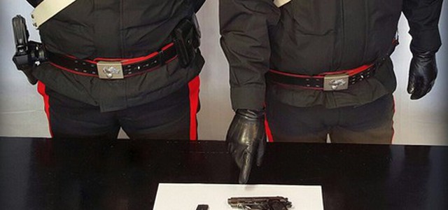Teneva pistola in casa, arrestato 80enne