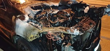 Fuoco all'auto del calciatore catanzarese Iemmello (FOTO)