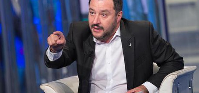 Manchester: Salvini, chi tace è complice