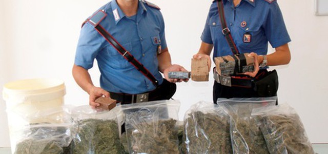 Eroina e marijuana, arrestati due calabresi