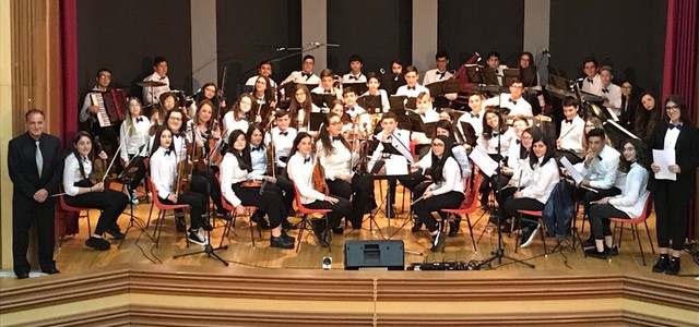 Serata ricca di emozioni con l'orchestra Sinapsi 