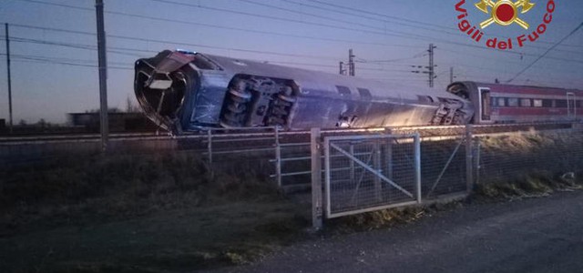 Deraglia treno Frecciarossa, due morti e diversi feriti: è calabrese una vittima