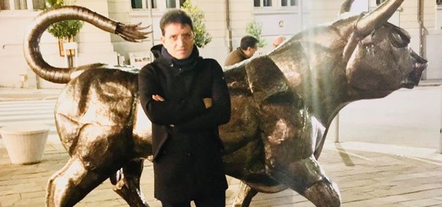 L'artista Nuccio Loreti e la sua nuova opera d'arte a Catanzaro