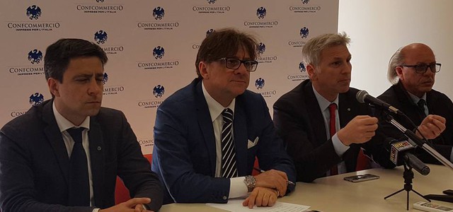 Negozi al passo con i tempi, incontro Confcommercio Catanzaro (VIDEO)