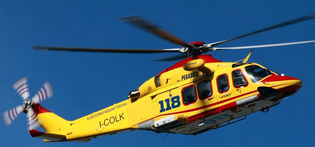 Operaio precipita da impalcatura nel Catanzarese, ferito