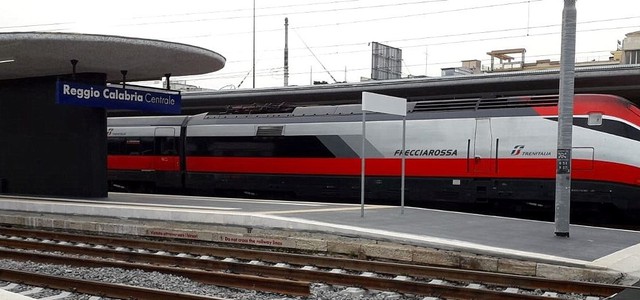 Frecciarossa in Calabria, Santelli: "Importante per ripartenza di turismo ed economia"