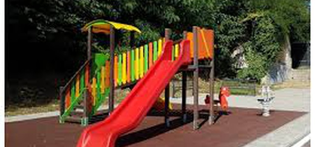 Area Giochi in plastica riciclata a Cosenza