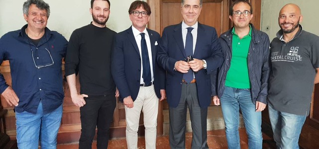 Locali Lido, rifiuti e disinfestazione: delegazione Confcommercio incontra Cavallaro