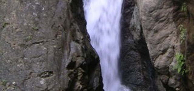 Valli Cupe: terminati i lavori di ripristino del sentiero per la cascata dell’Inferno
