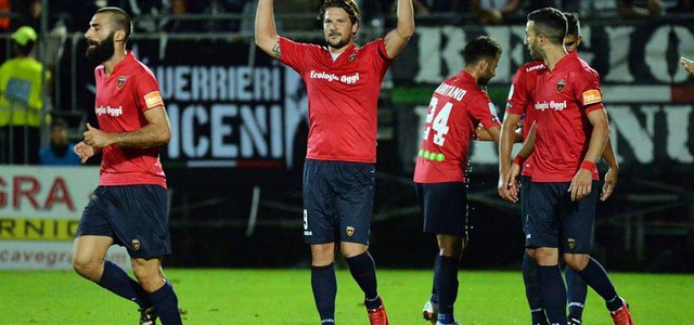 Serie B, esordio amaro per le calabresi: Cosenza beffato nel finale. Crotone travolto dal Cittadella