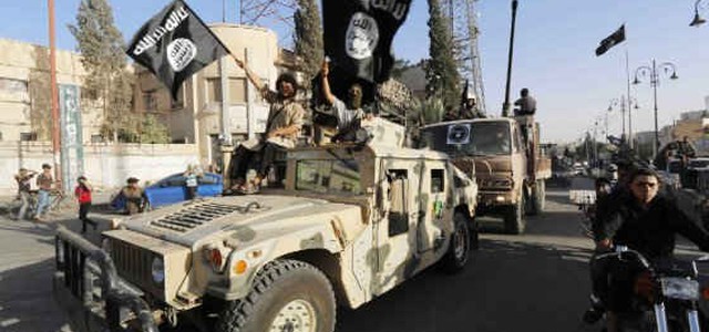 Terrorismo, le bandiere dell'Isis nei villaggi dell'Albania. "Una polveriera per la Puglia"