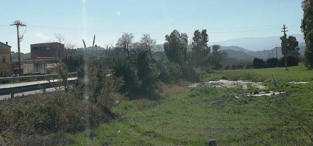 Sversa reflui con autorizzazione allo scarico scaduta, denunciato amministratore di una società