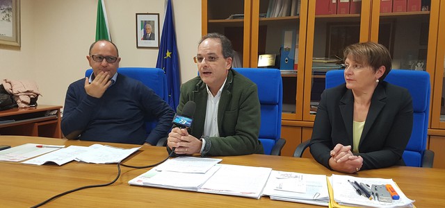 A Chiaravalle Centrale bollette “salate”, Donato: colpa dell'ex sindaco