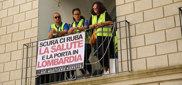 Dipendenti Marrelli occupano sede Scura (VIDEO)