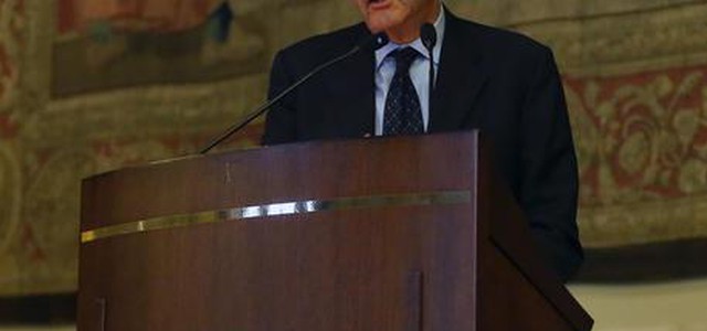 Gentiloni telefona a Trump: 'Fondamentale ruolo Nato'