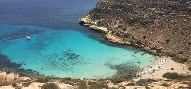 Spiaggia Conigli la più bella d'Italia