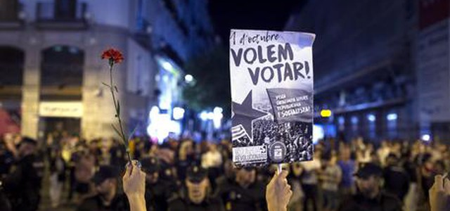 Referendum in Catalogna: ha votato il 42%, il 90% per l'indipendenza