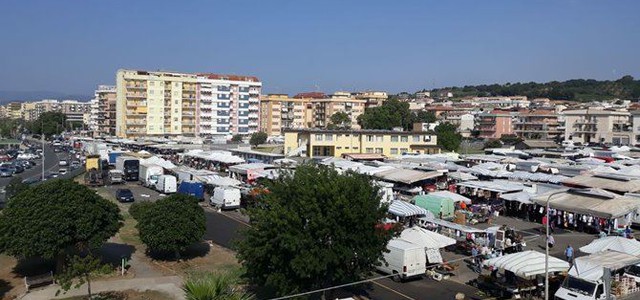 CATANZARO, DOMANI SI SVOLGERA’ REGOLARMENTE IL MERCATO RIONALE DI LIDO