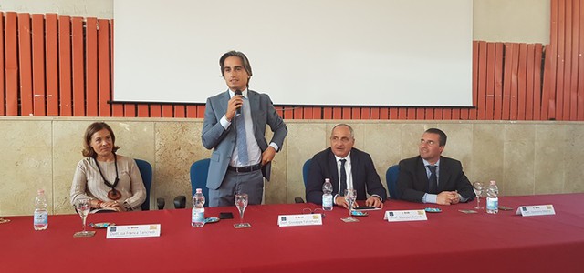 Falcomatà in visita presso gli Istituti del territorio metropolitano