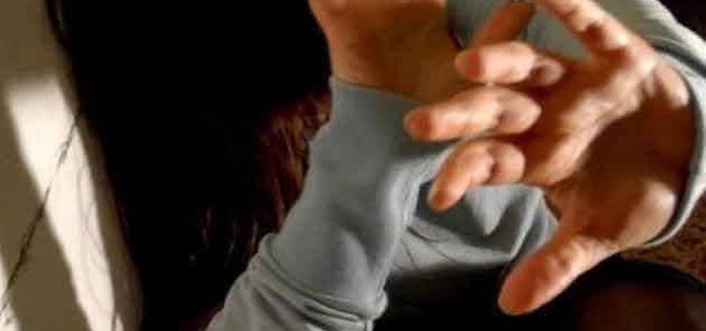 Atti di persecuzione, tentata estorsione e lesioni alla madre: arrestato 36enne nel Catanzarese