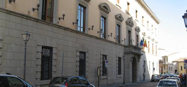 Domani stop al traffico veicolare via Lombardia e via Santa Maria 
