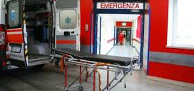 Spray urticante in un pub di Cosenza, ed è subito panico