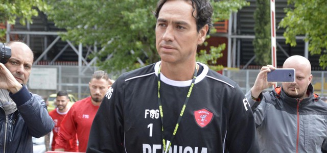 Sputo contro Nesta a Crotone, denunciato un 72enne