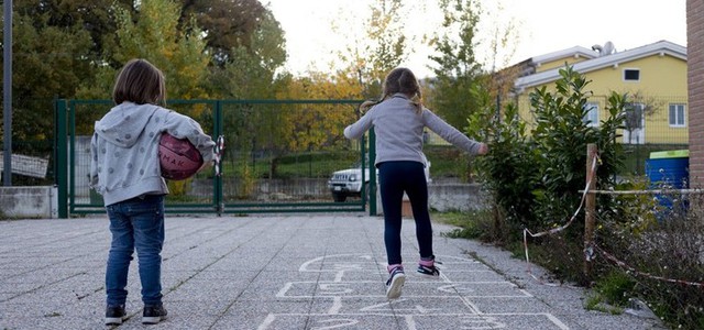 Save the Children, in Calabria il 36,2% delle ragazze a rischio 'neet'