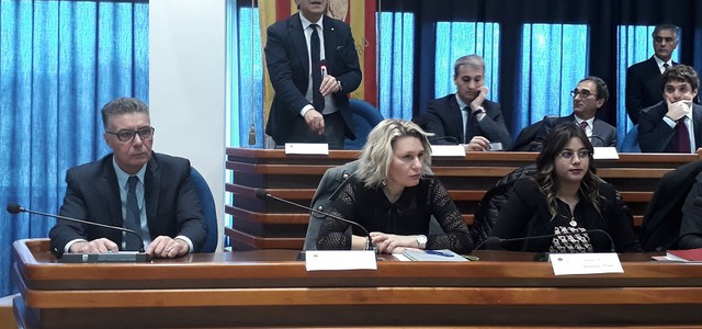 Consiglio comunale in Provincia, il saluto del Presidente Bruno all'assemblea