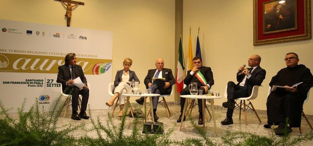 Oliverio a Paola per l’inaugurazione di ‘Aurea’