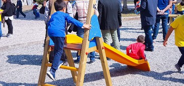 Ripristinate le giostre incendiate alla villetta di Spirito Santo a Reggio Calabria