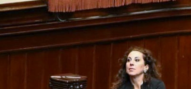 Ferro (FDI): ritardi interventi di contrasto erosione costiera in Calabria