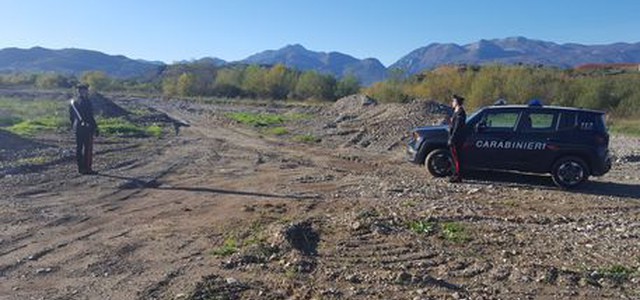 Realizzano pista lungo Esano, denunciati