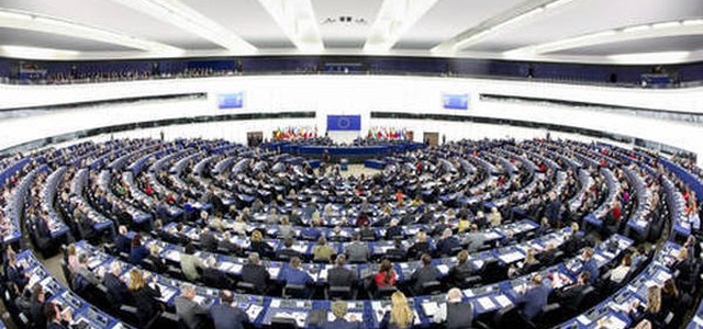 Futuro Ue, oggi Tajani, Gentiloni, Tusk e Juncker al Pe