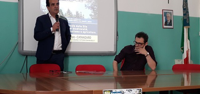 Bruno ad incontro su Parco nazionale della Sila