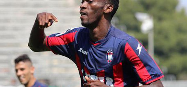 Calcio: Crotone-Sassuolo 4-1