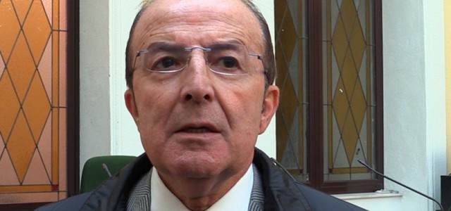 Gli " zingari" non si offendono , i signori si scusano.