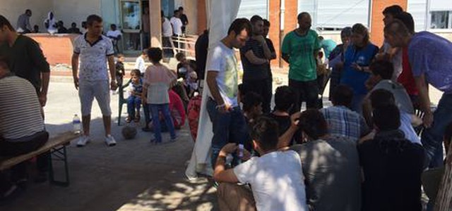 Migranti: 48 su barca alla deriva, salvati