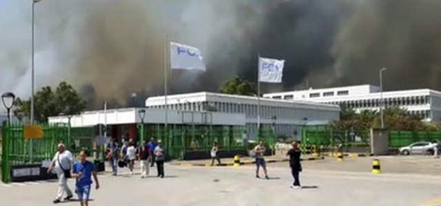 Vasto incendio in Molise, evacuata FCA Termoli, bloccate A14 e treni