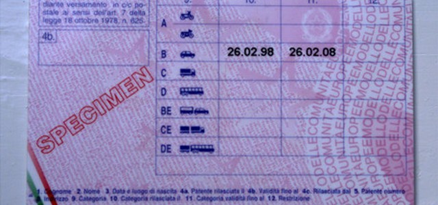 In Calabria quasi 70% ha patente guida
