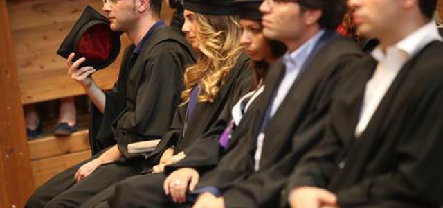 Ocse: pochi laureati e bistrattati. Performance studenti del Sud indietro di un anno